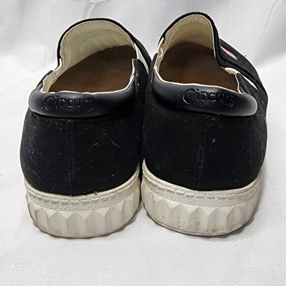 Super Cute! Circus by Sam Edelman Slip On Sneakers - Picture 5 of 8